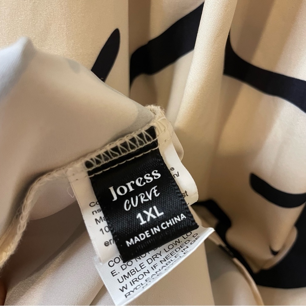 Joress Curve 1XL Cream and Black off shoulder plus size 37” knee length dress - Picture 9 of 11